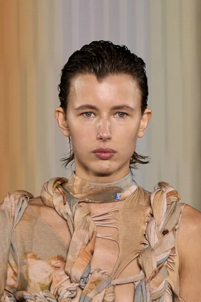 Look 153